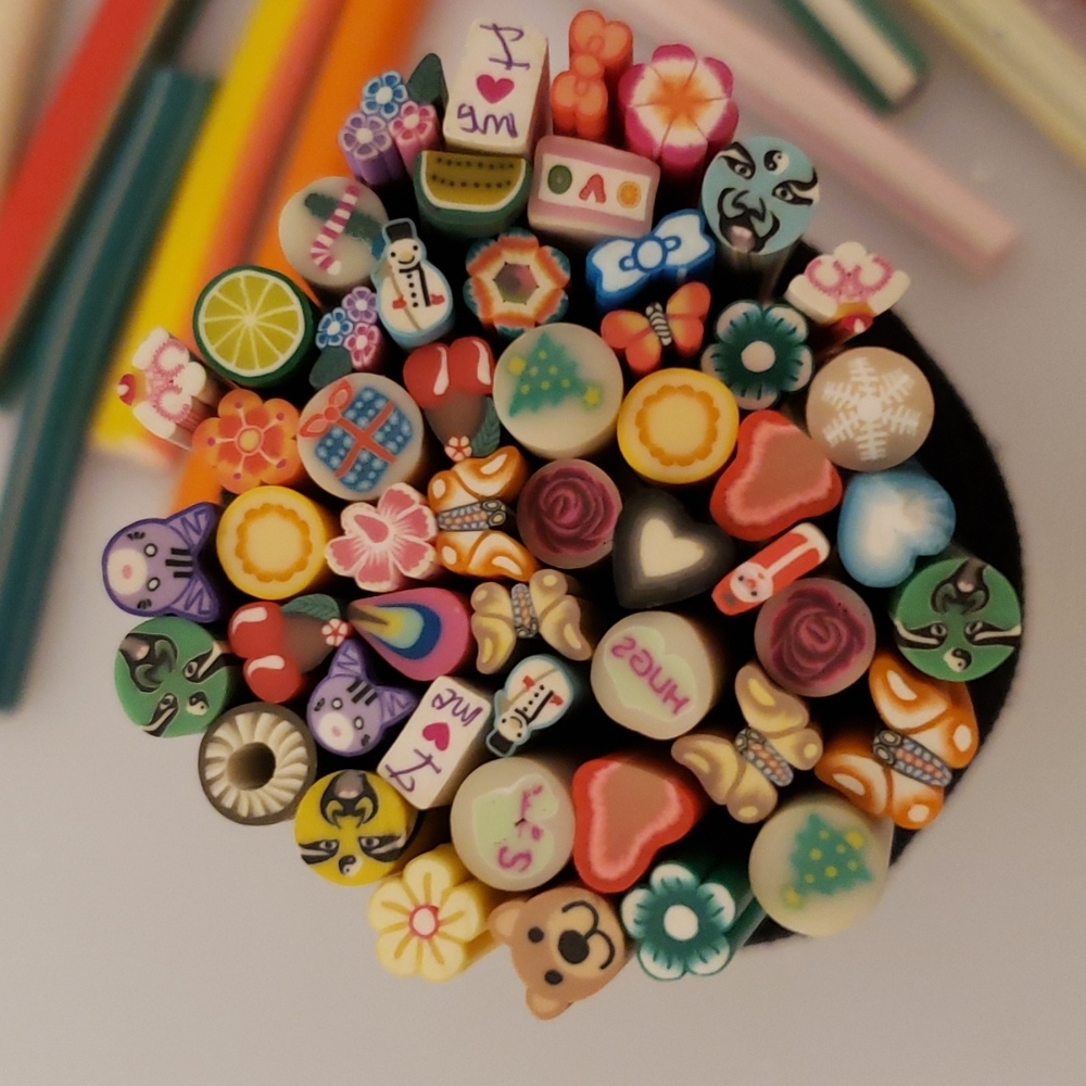 95 piece Nail Art with Cutter